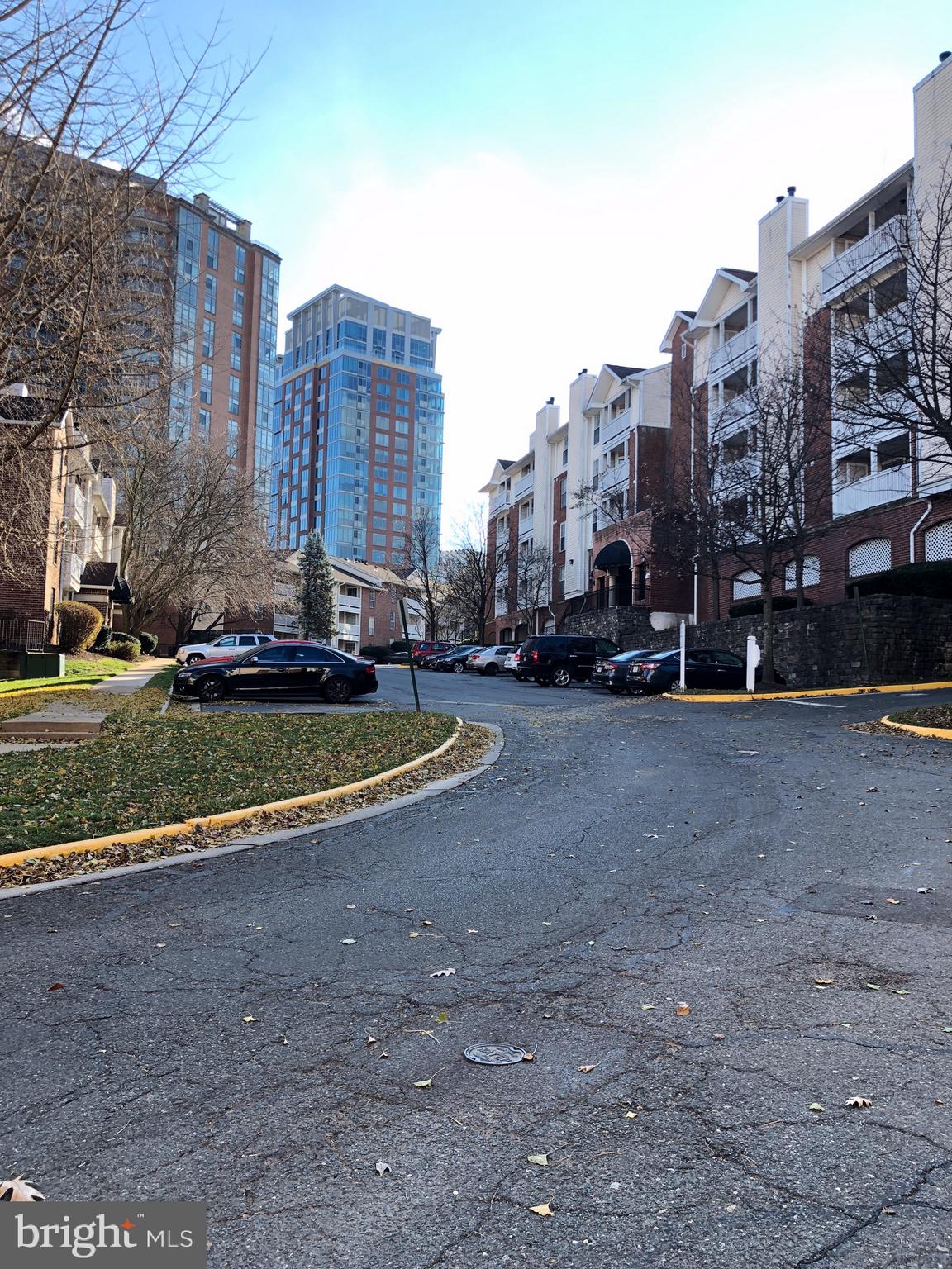 FOUNTAINS AT MCLEAN - Residential Lease