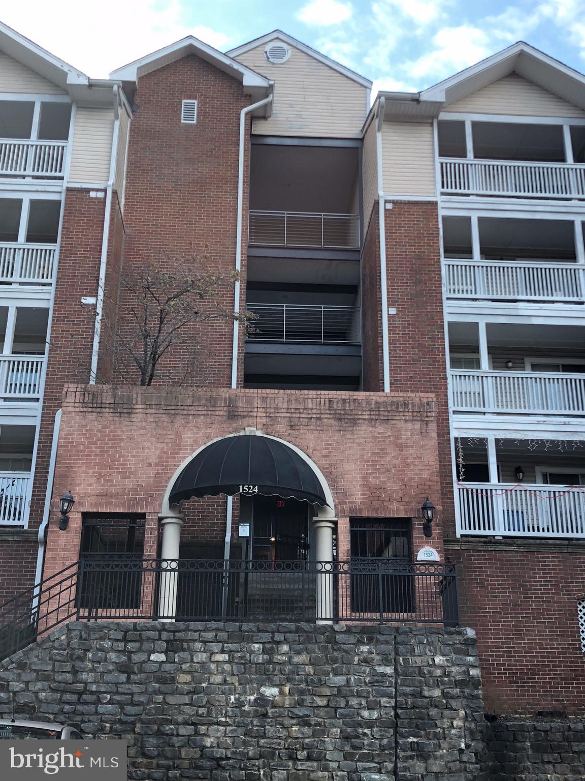 FOUNTAINS AT MCLEAN - Residential Lease