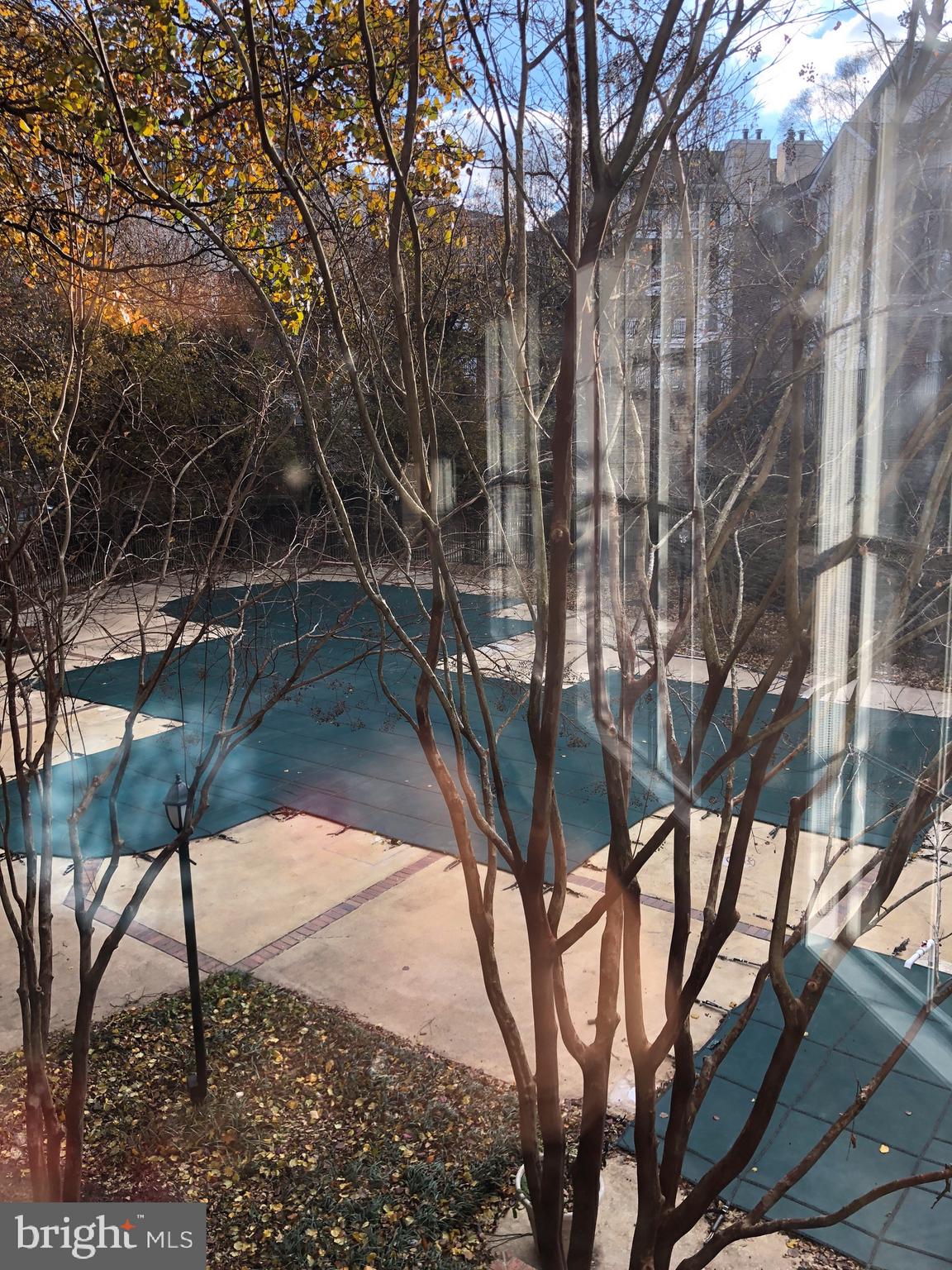 FOUNTAINS AT MCLEAN - Residential Lease