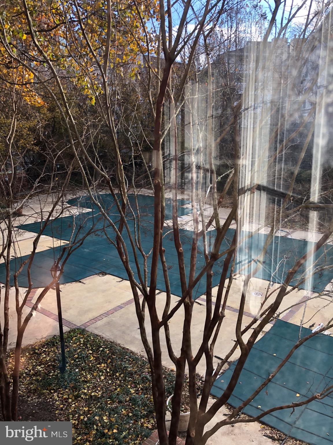 FOUNTAINS AT MCLEAN - Residential Lease