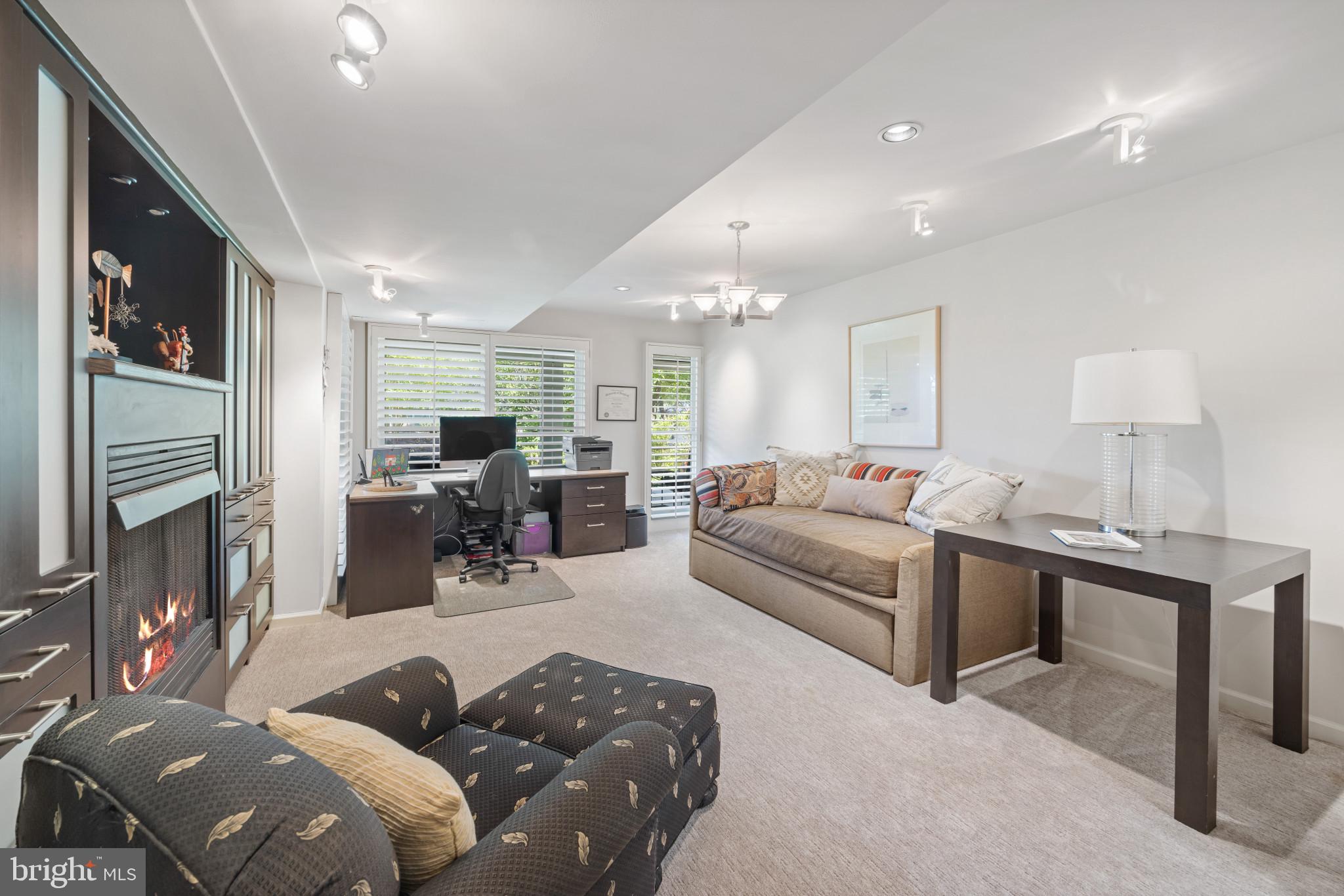 WEST ANNAPOLIS - Residential
