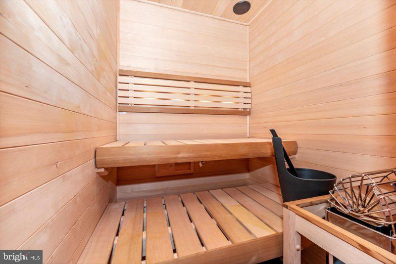 EASTCHURCH - Residential Lease