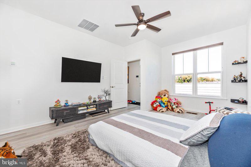 EASTCHURCH - Residential Lease