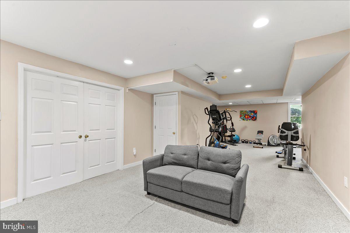 INDIAN HILL - Residential
