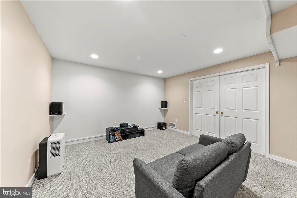INDIAN HILL - Residential