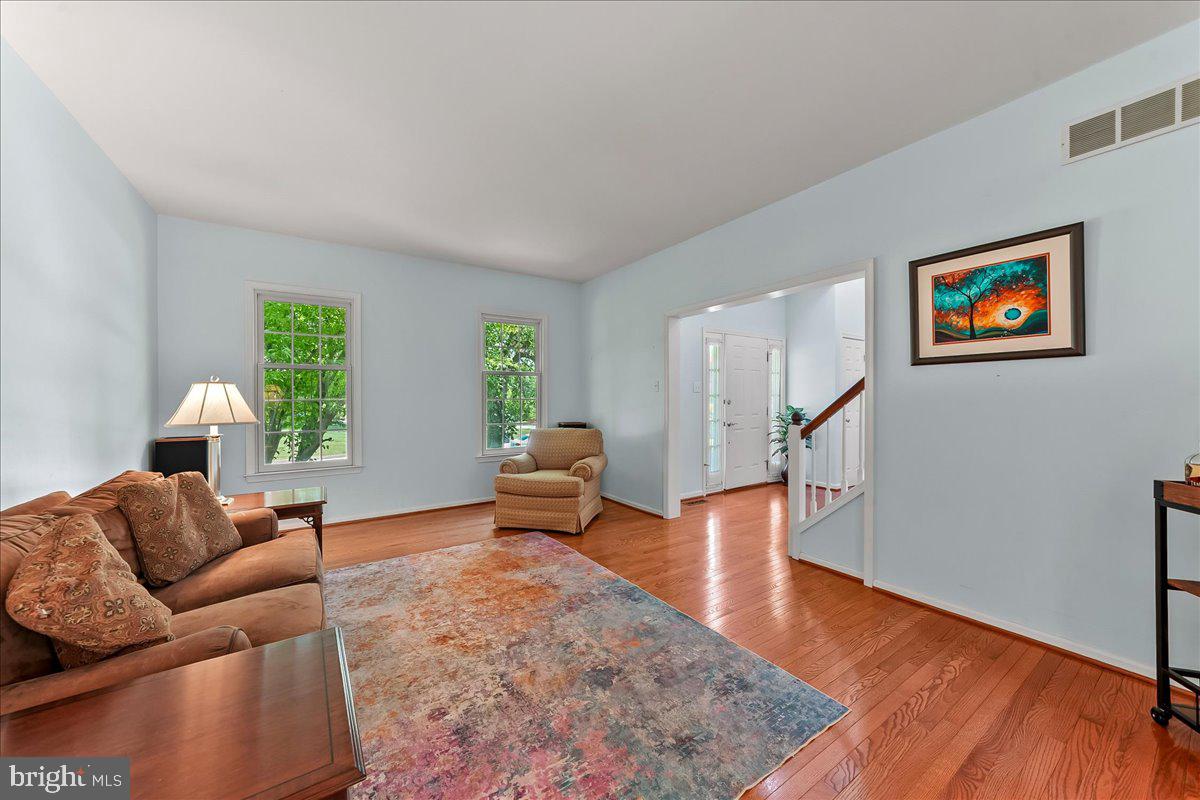 INDIAN HILL - Residential