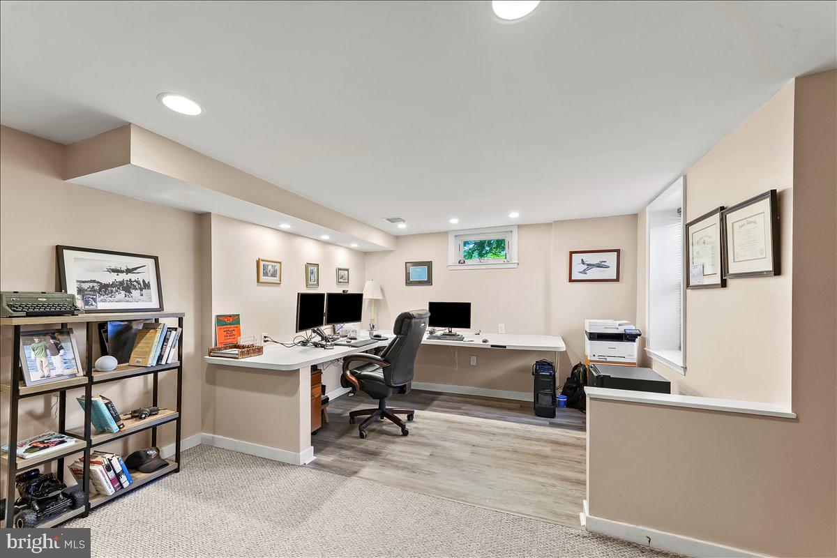 INDIAN HILL - Residential