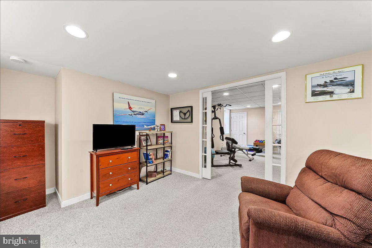INDIAN HILL - Residential