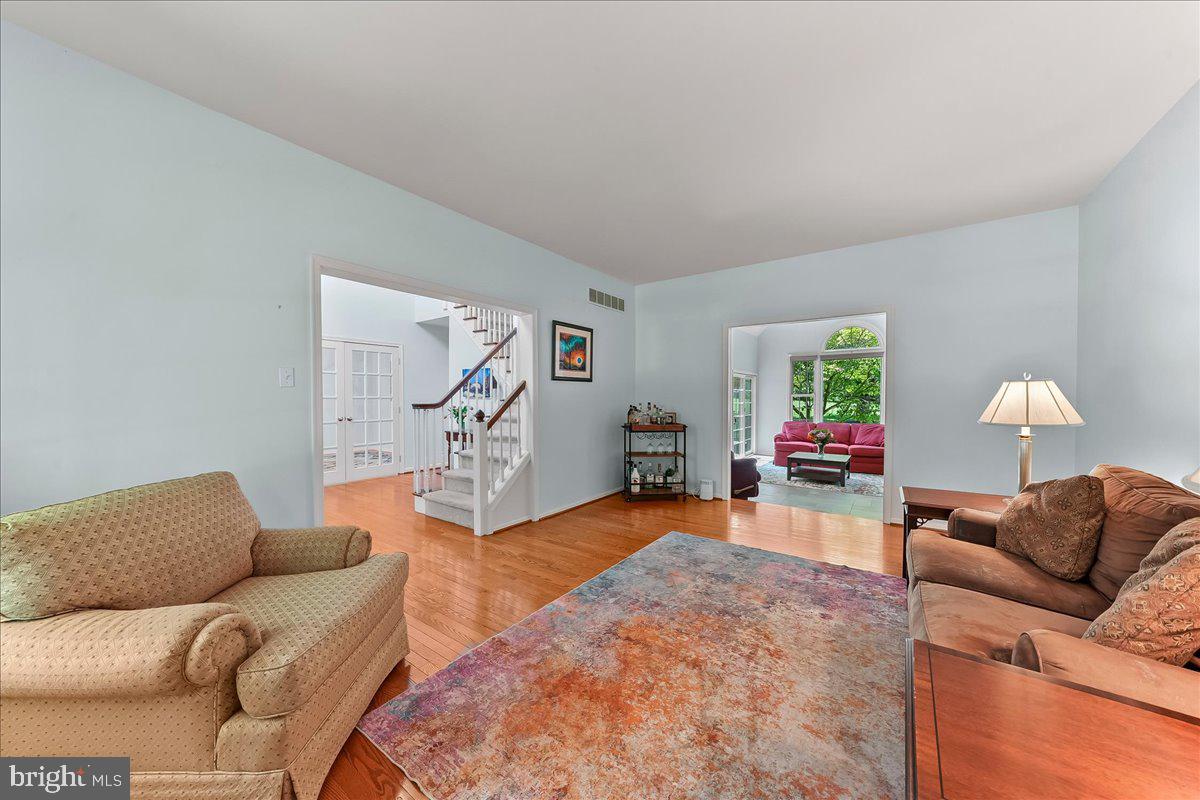 INDIAN HILL - Residential