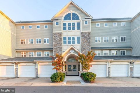 1601 LADUE COURT 402 WOODBRIDGE VA 22191