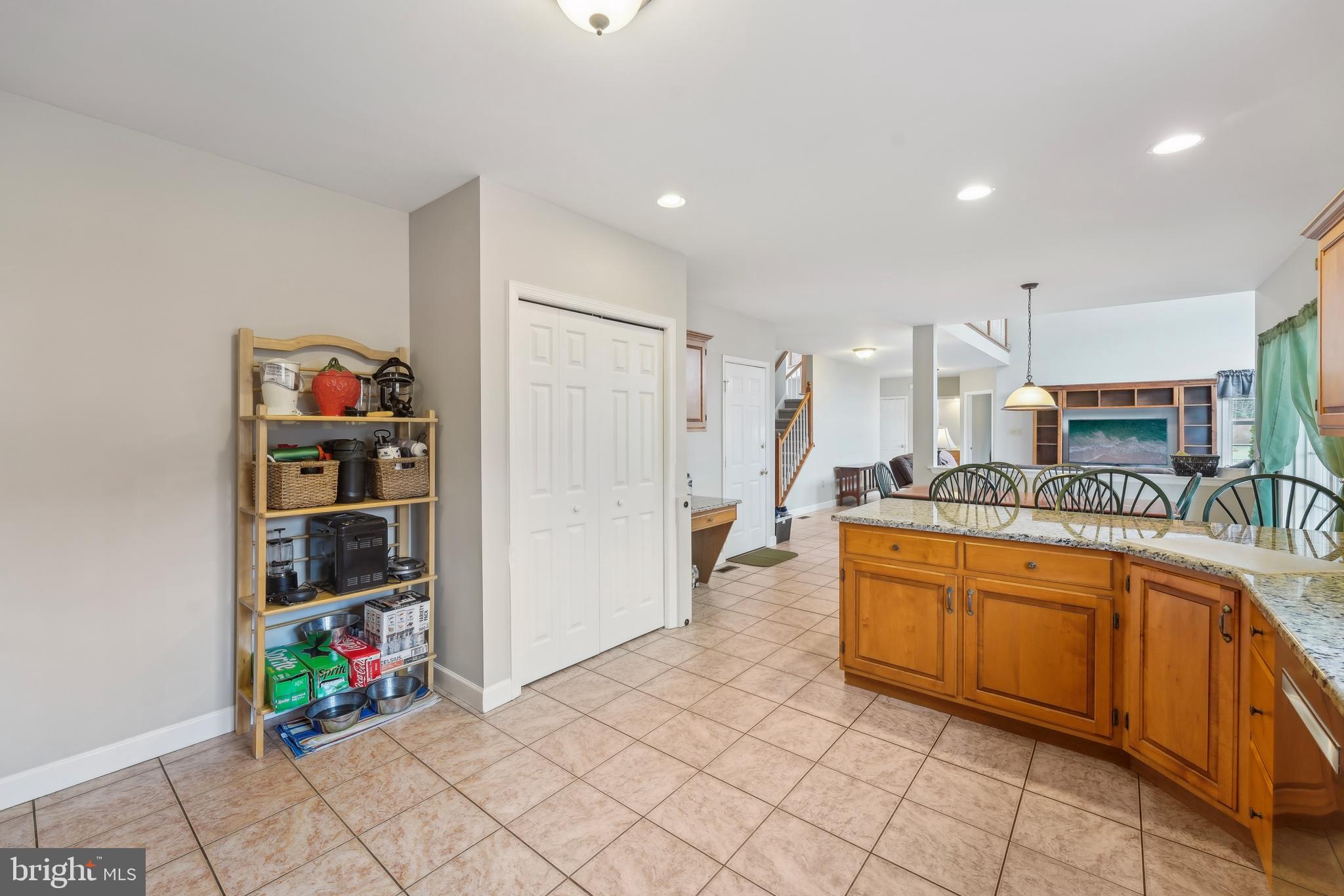 WOODS EDGE - Residential