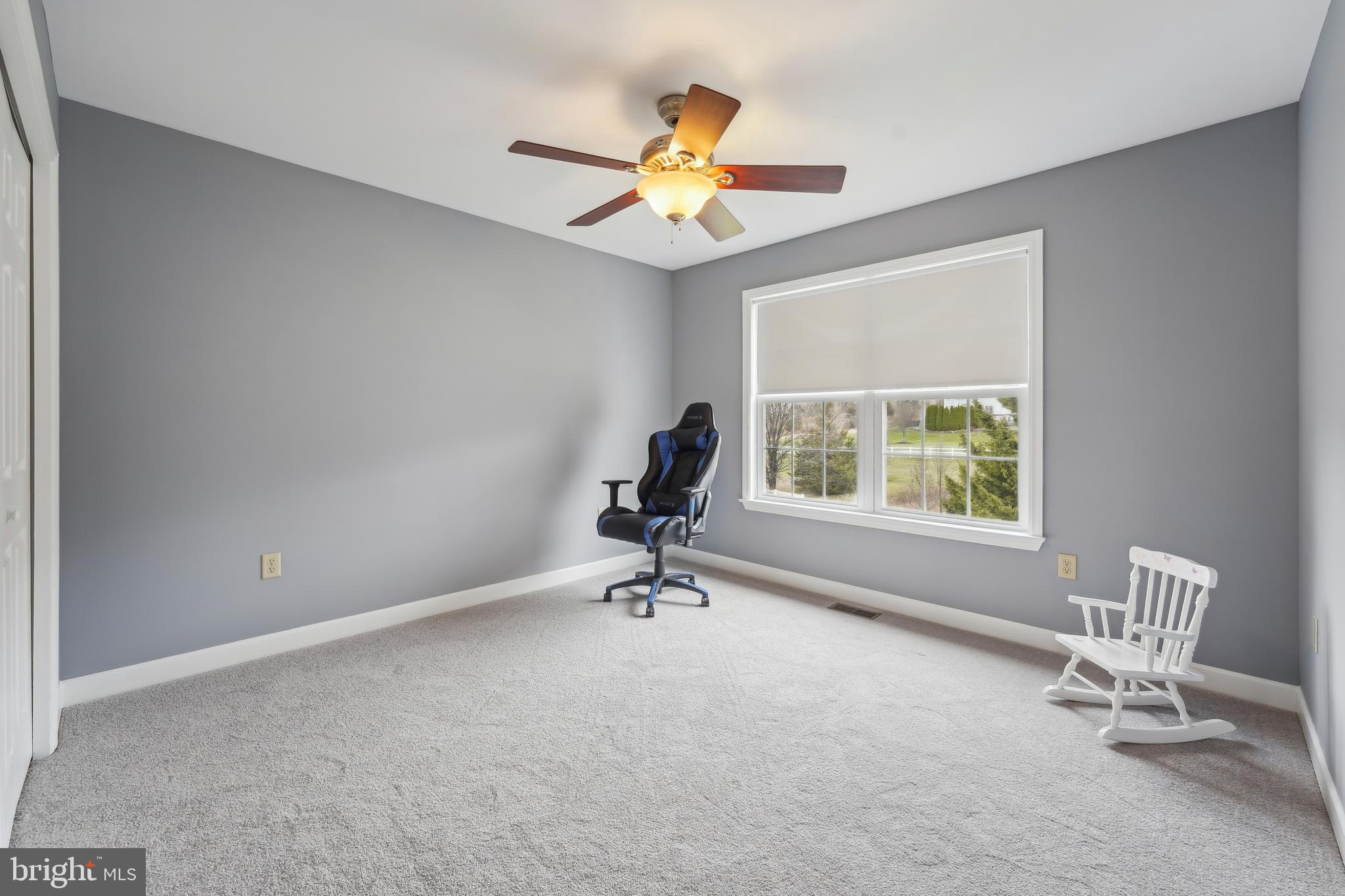 WOODS EDGE - Residential