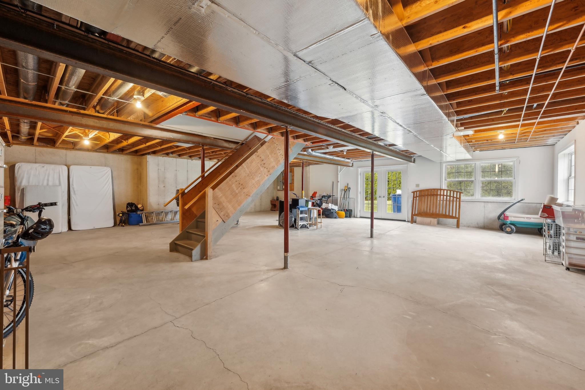 WOODS EDGE - Residential