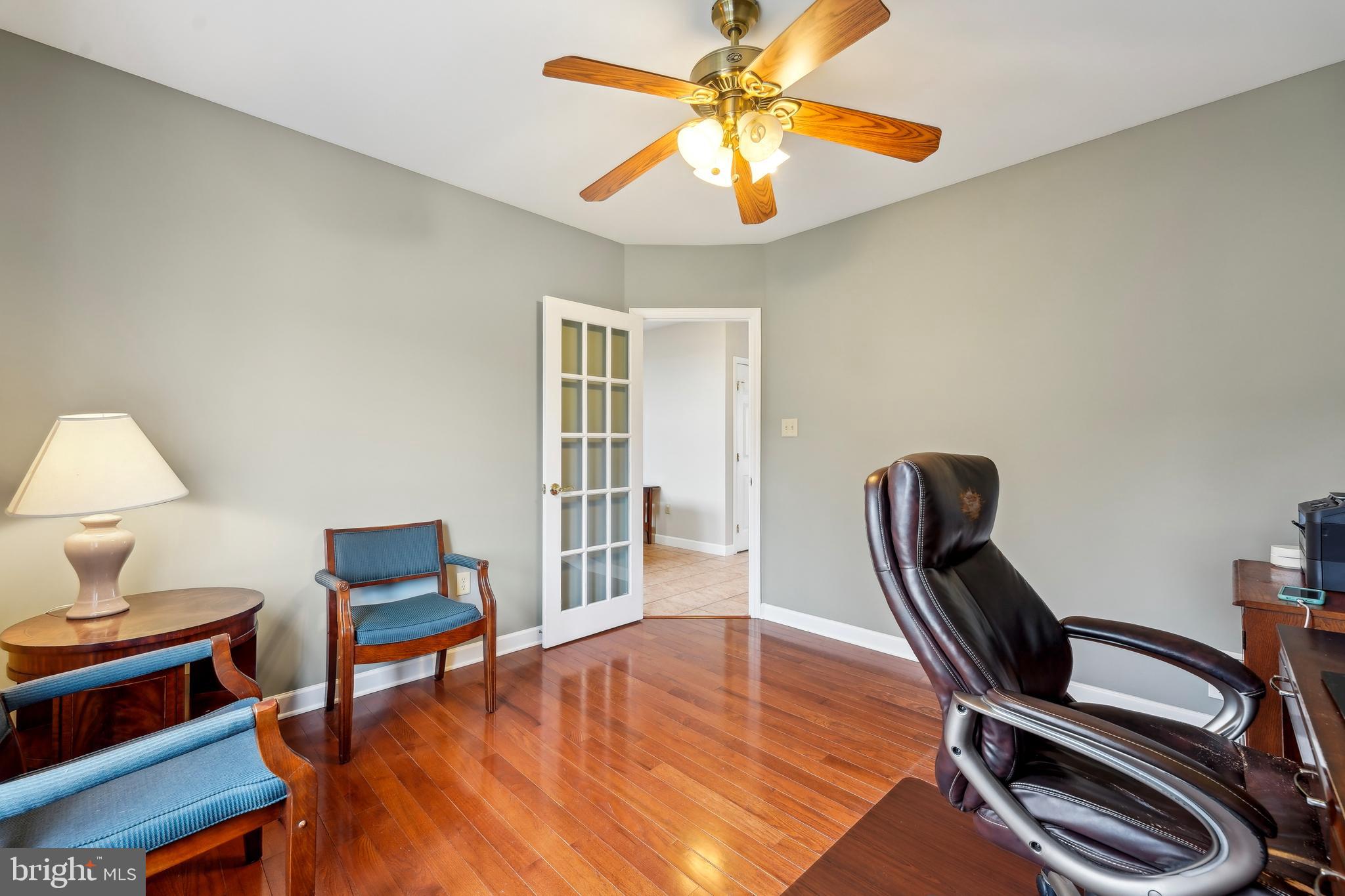 WOODS EDGE - Residential