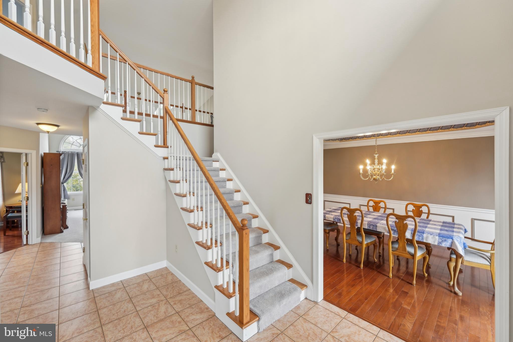 WOODS EDGE - Residential