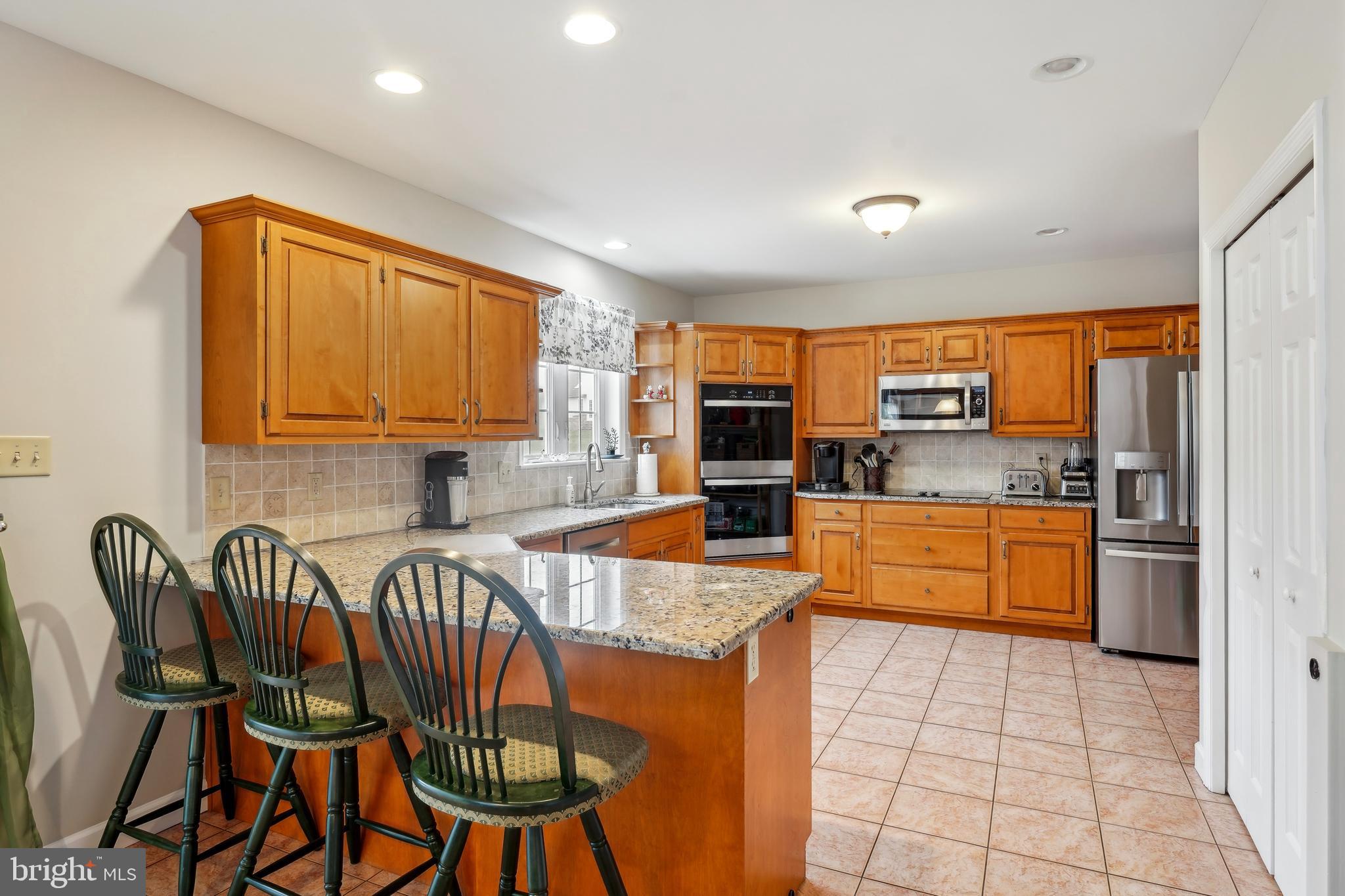 WOODS EDGE - Residential