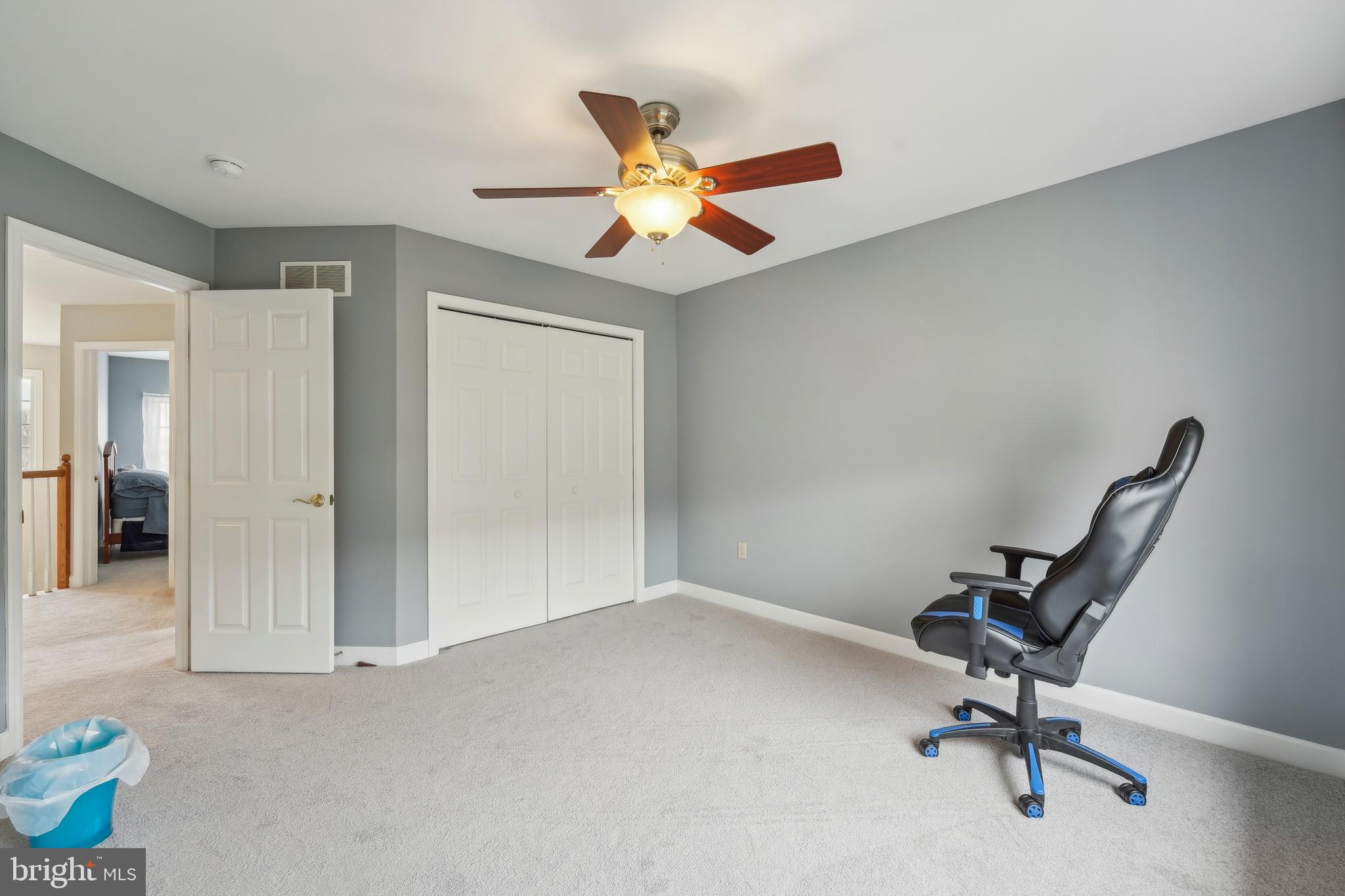 WOODS EDGE - Residential