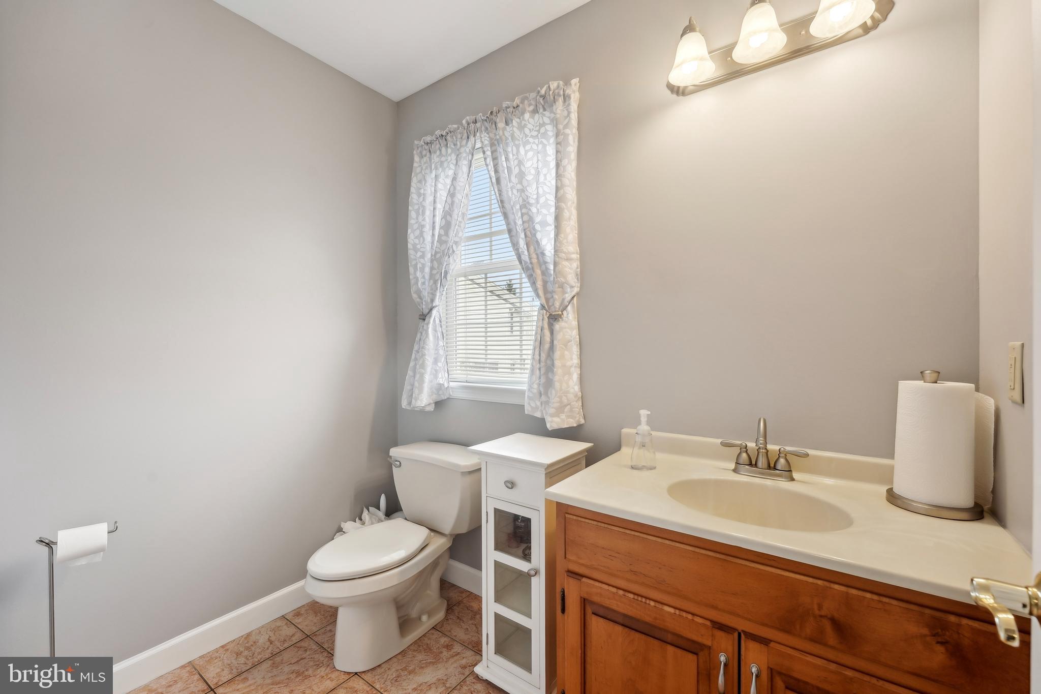 WOODS EDGE - Residential