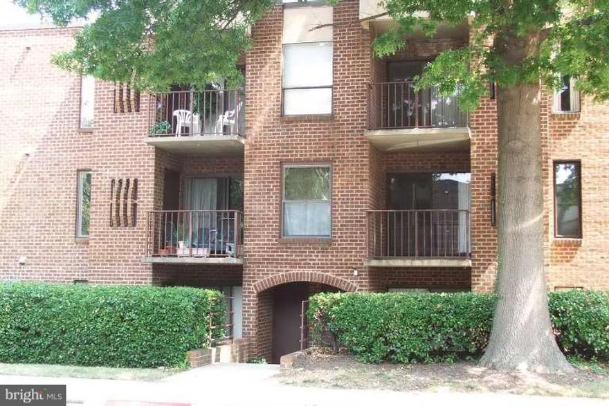 HUGE,  garden-level unit with a large patio is available for rent the first week of  April.  Gas range,  granite counters, newer flooring in the living room, dining and bonus room, full-size washer, and dryer. Rent includes gas heat, cooking, fuel, water, sewer, and trash. Community pool and tennis. Great commuter location,  amenities, and lots of space.