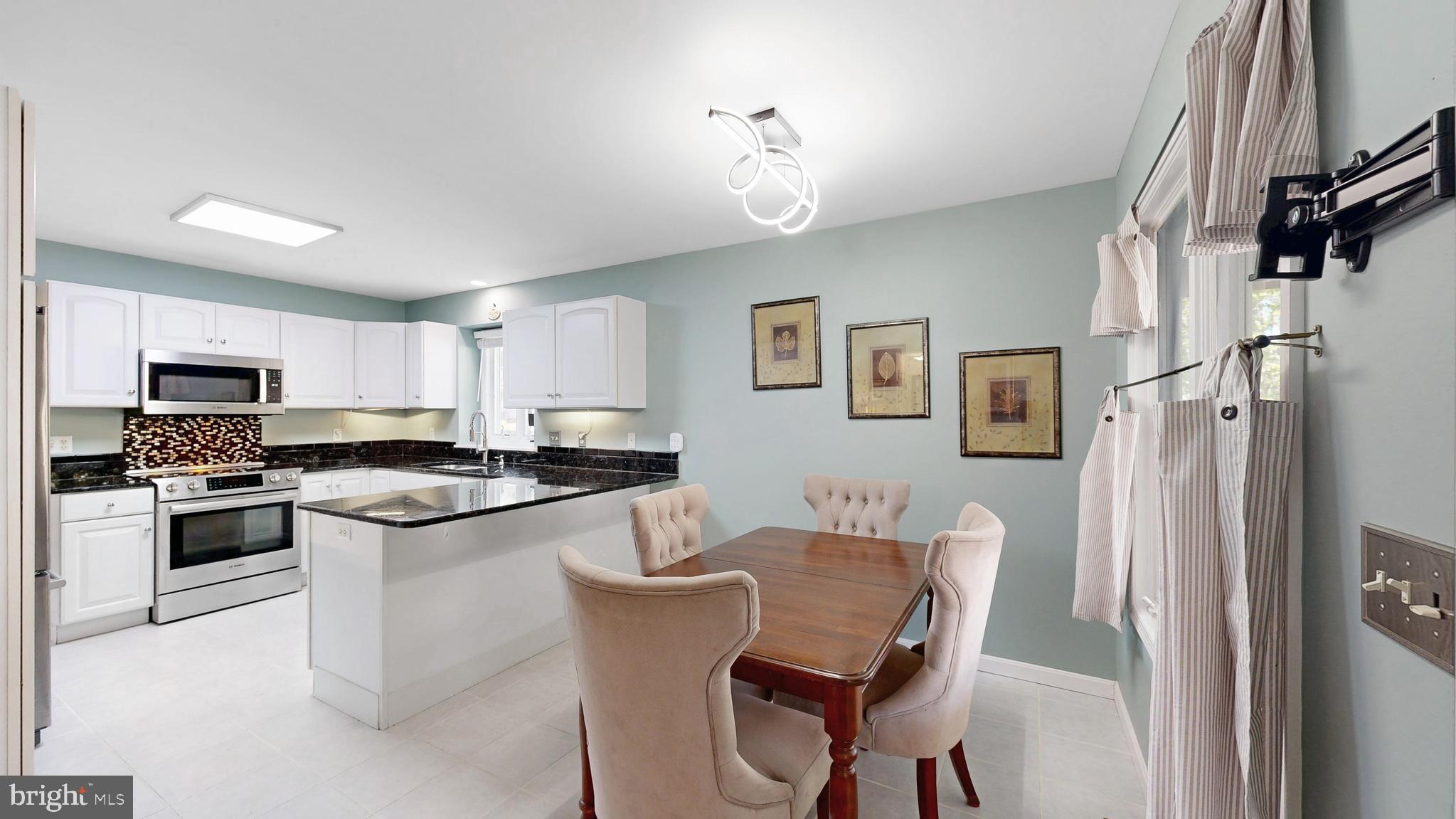 STONEGATE - Residential