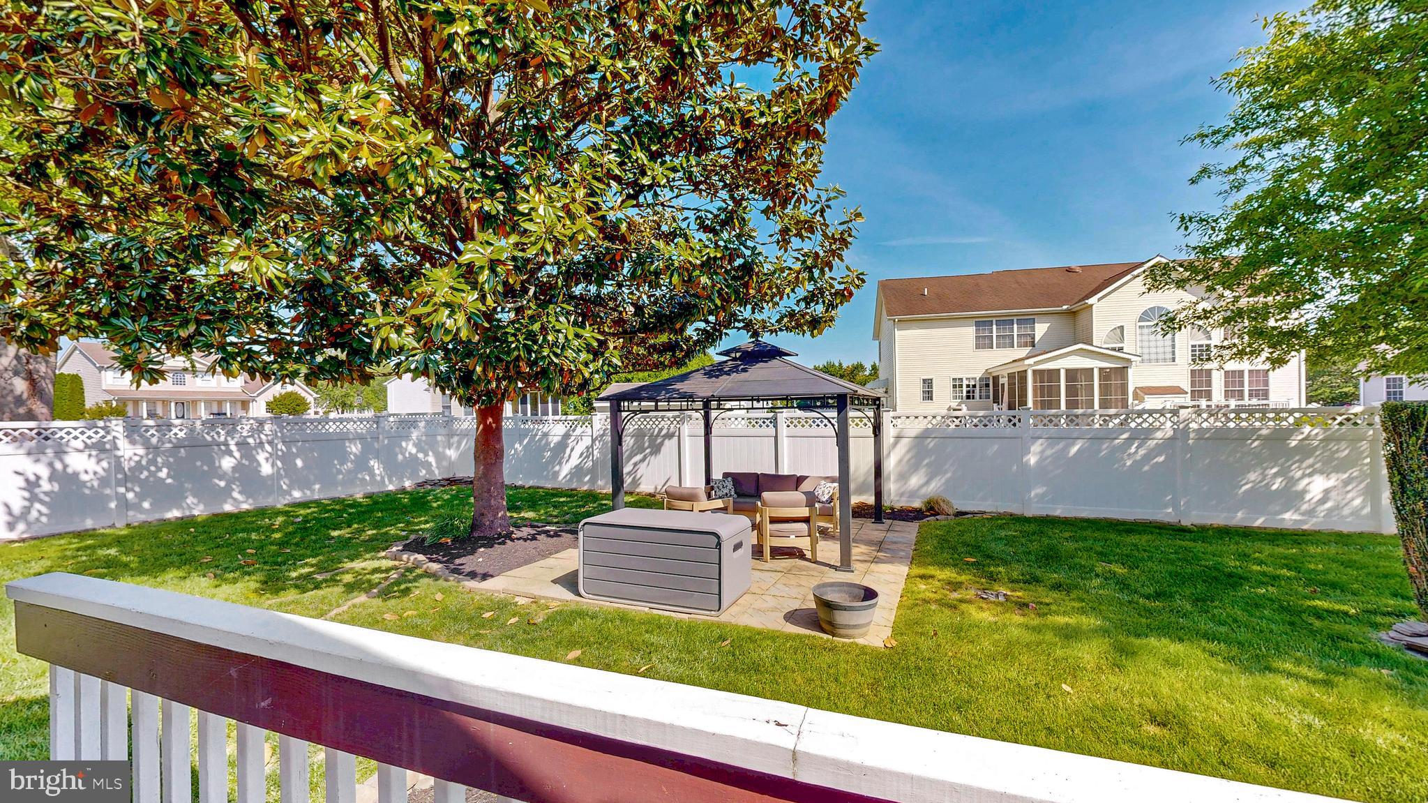 STONEGATE - Residential