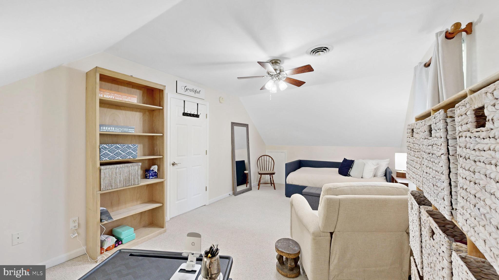 STONEGATE - Residential