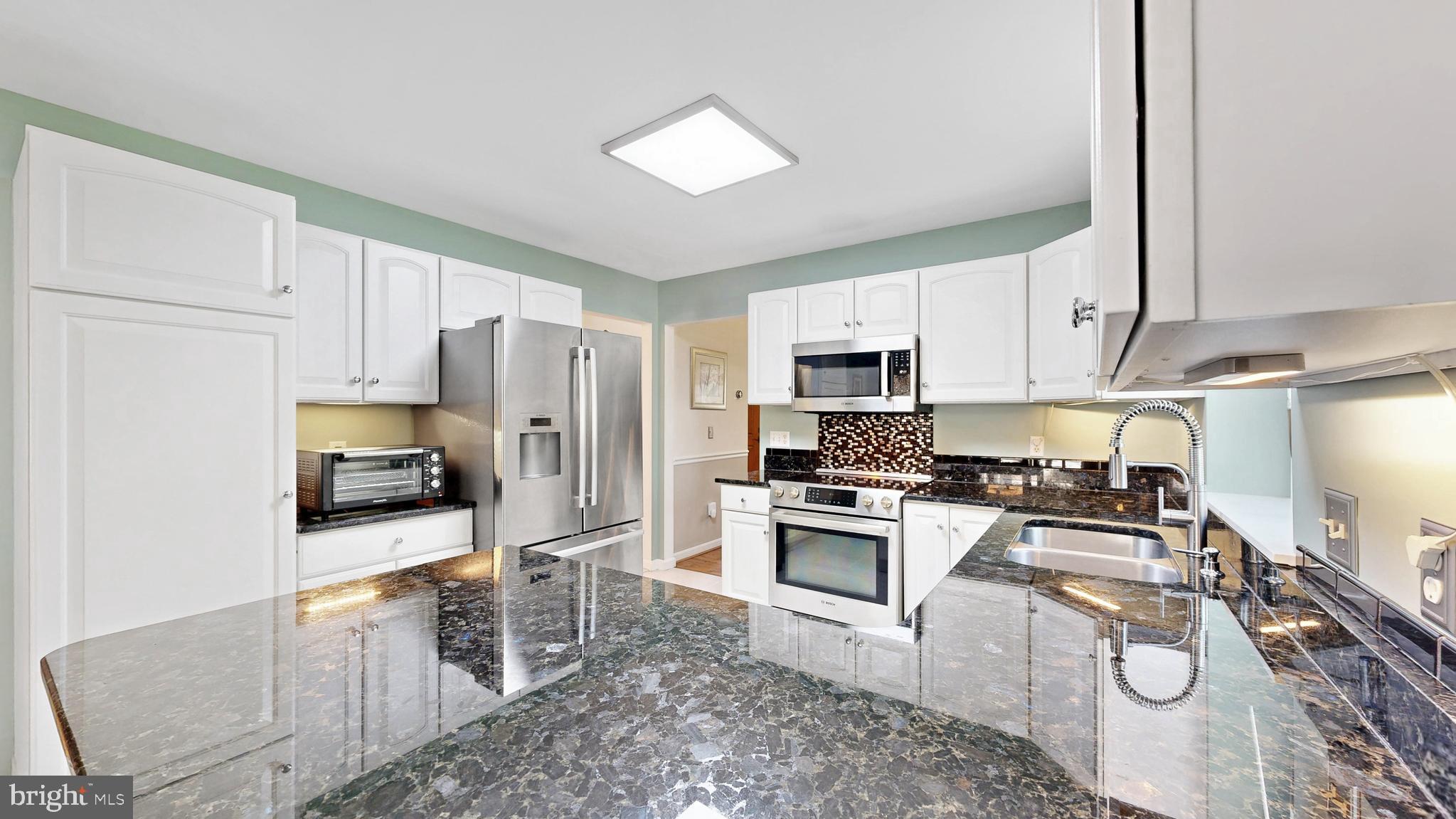 STONEGATE - Residential