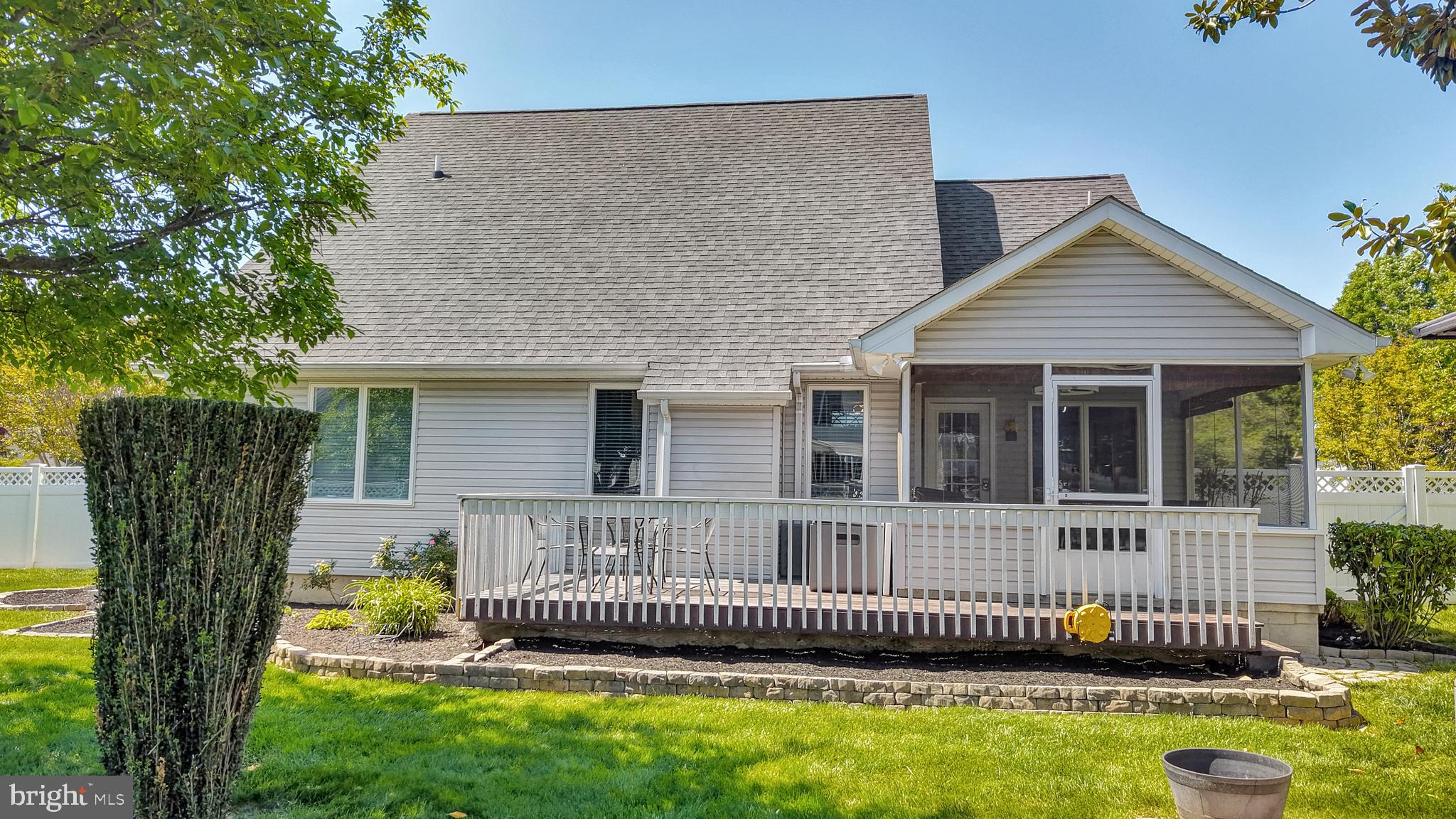 STONEGATE - Residential