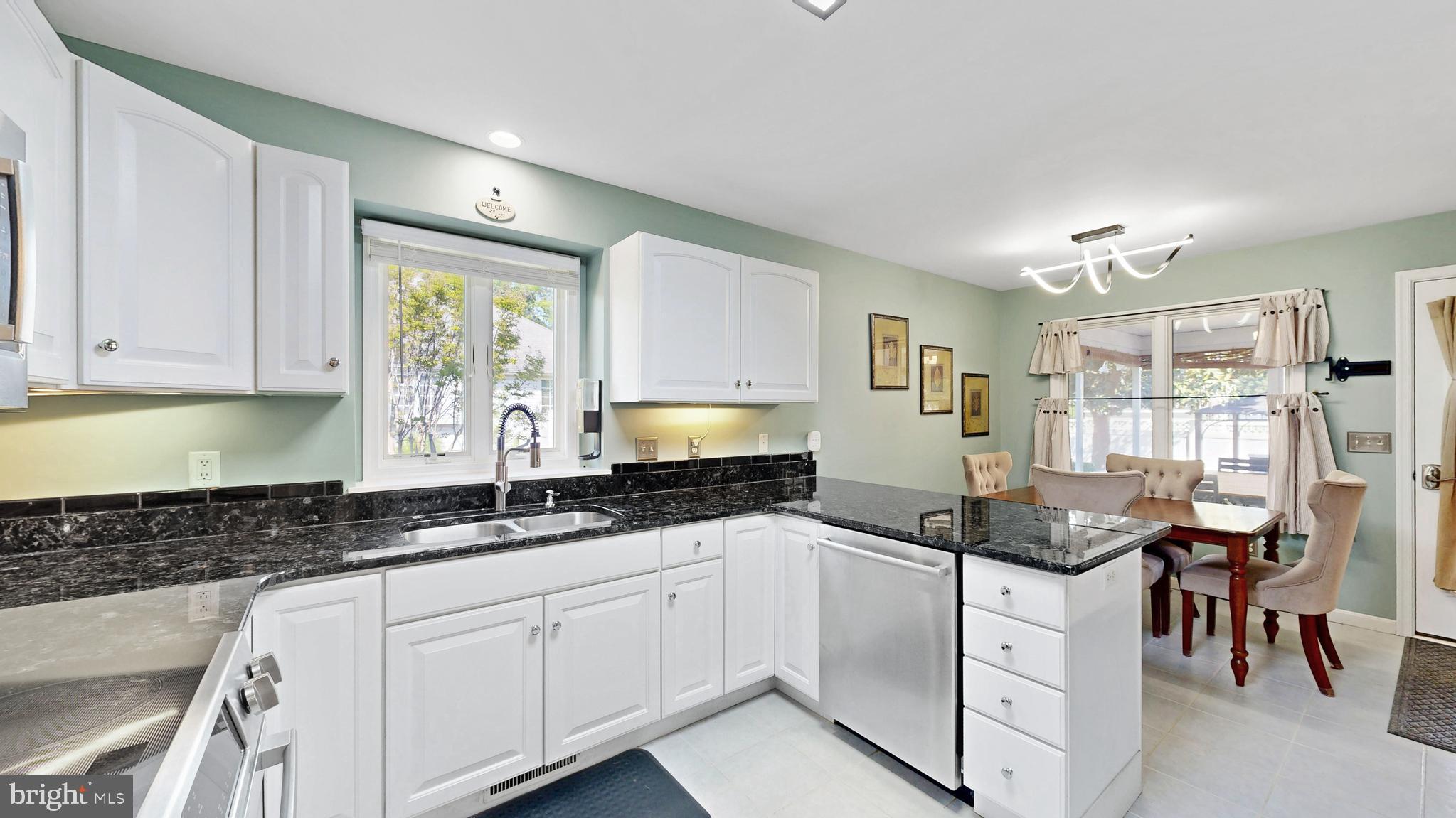 STONEGATE - Residential