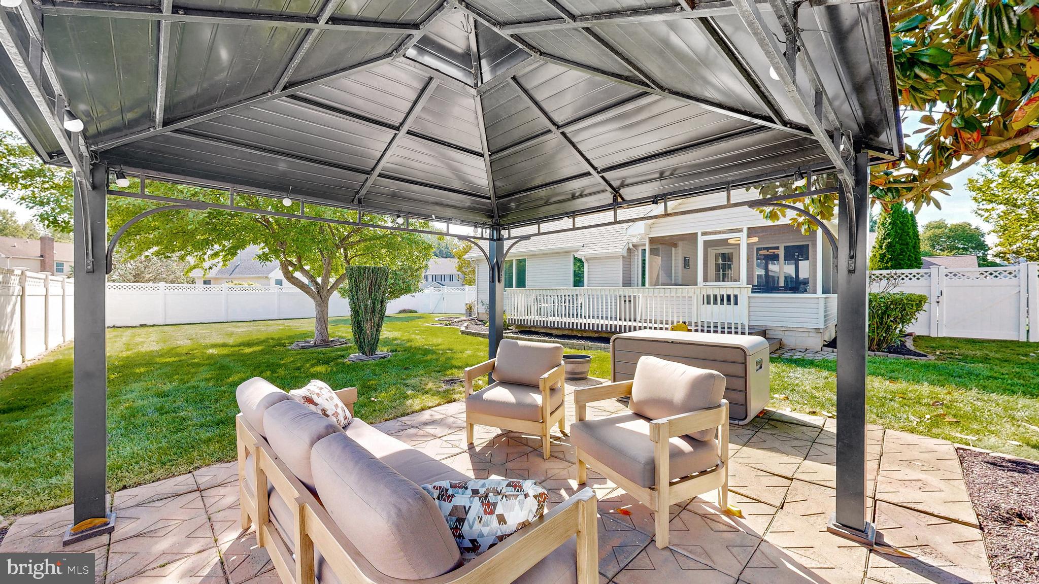STONEGATE - Residential