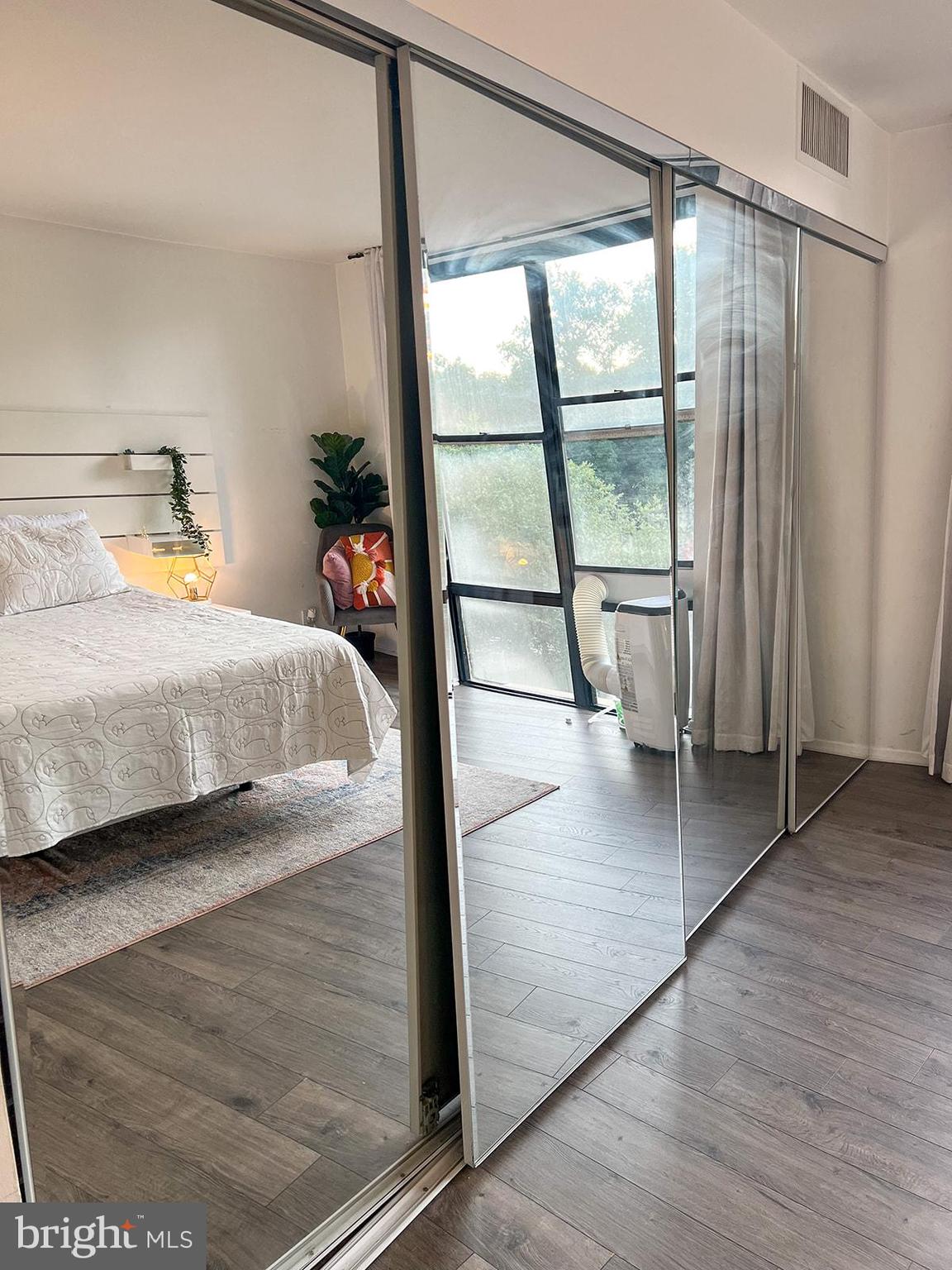 SILVER SPRING - Residential