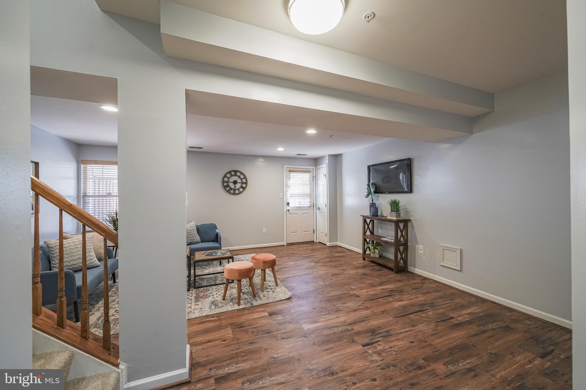 VILLAGE OF CLOPPERS MILL - Residential