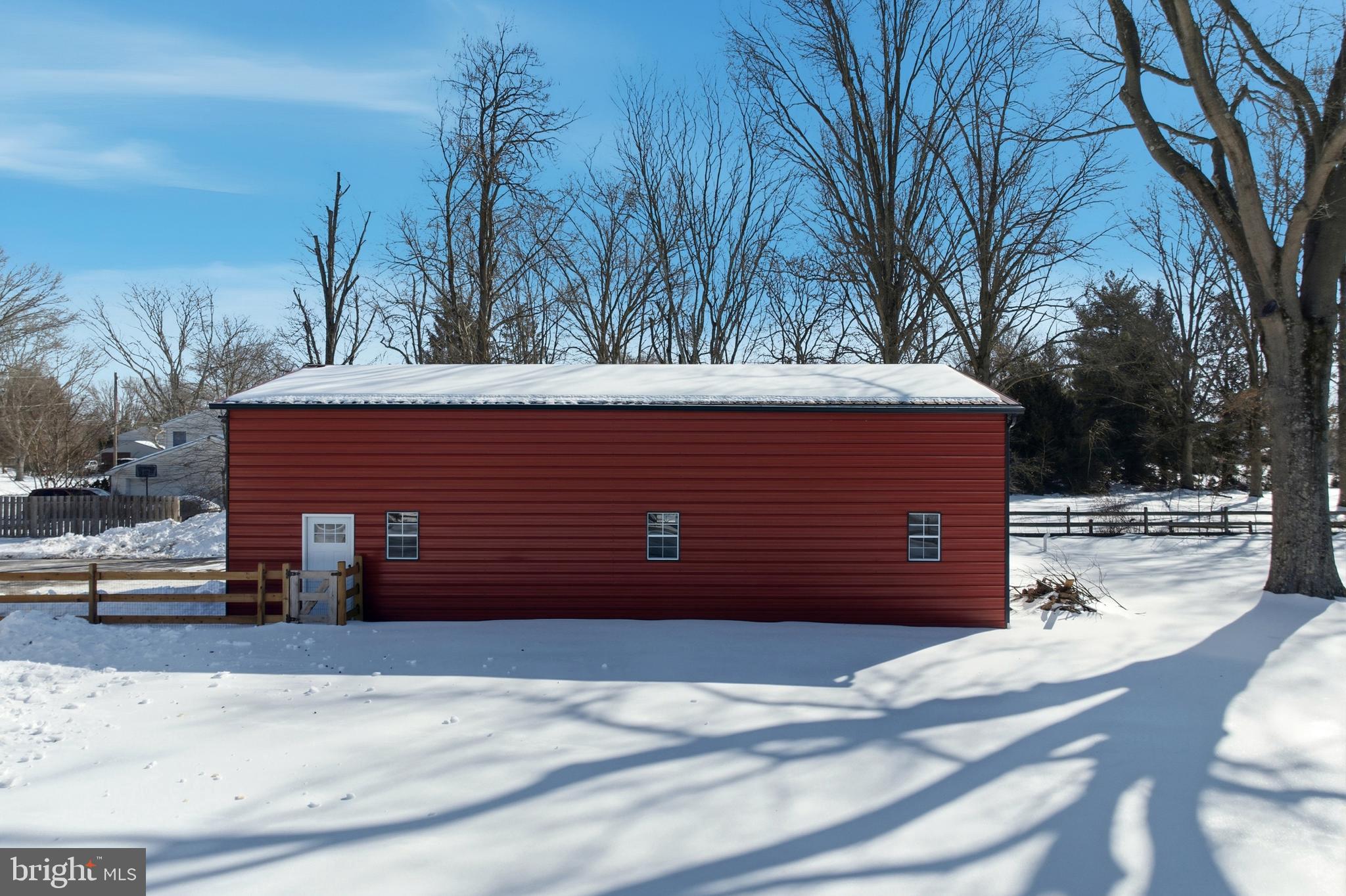PEBBLE RIDGE FARMS - Residential
