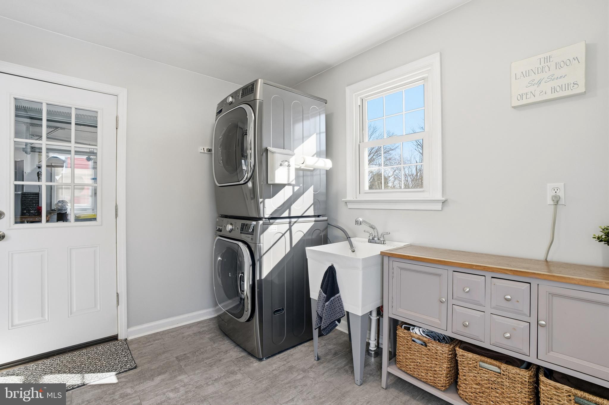 PEBBLE RIDGE FARMS - Residential