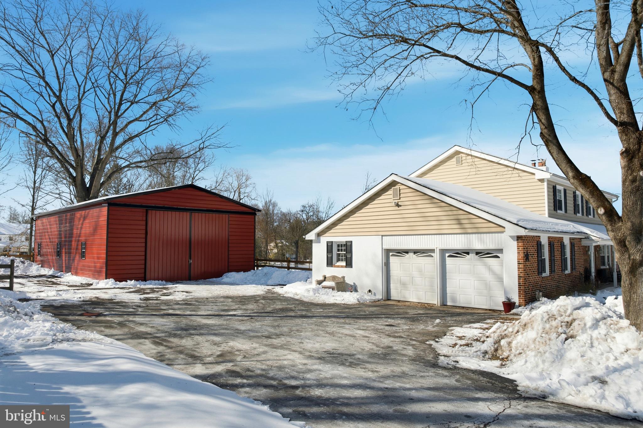 PEBBLE RIDGE FARMS - Residential