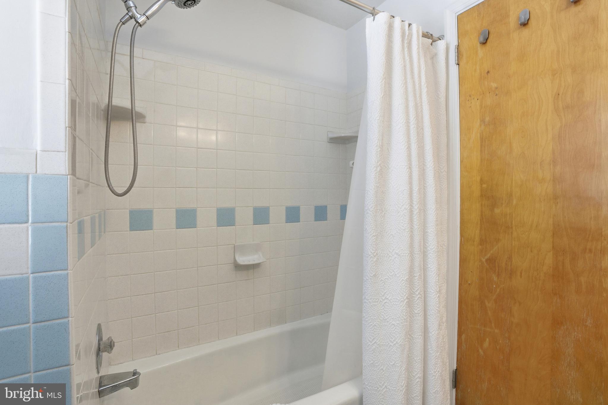 PEBBLE RIDGE FARMS - Residential