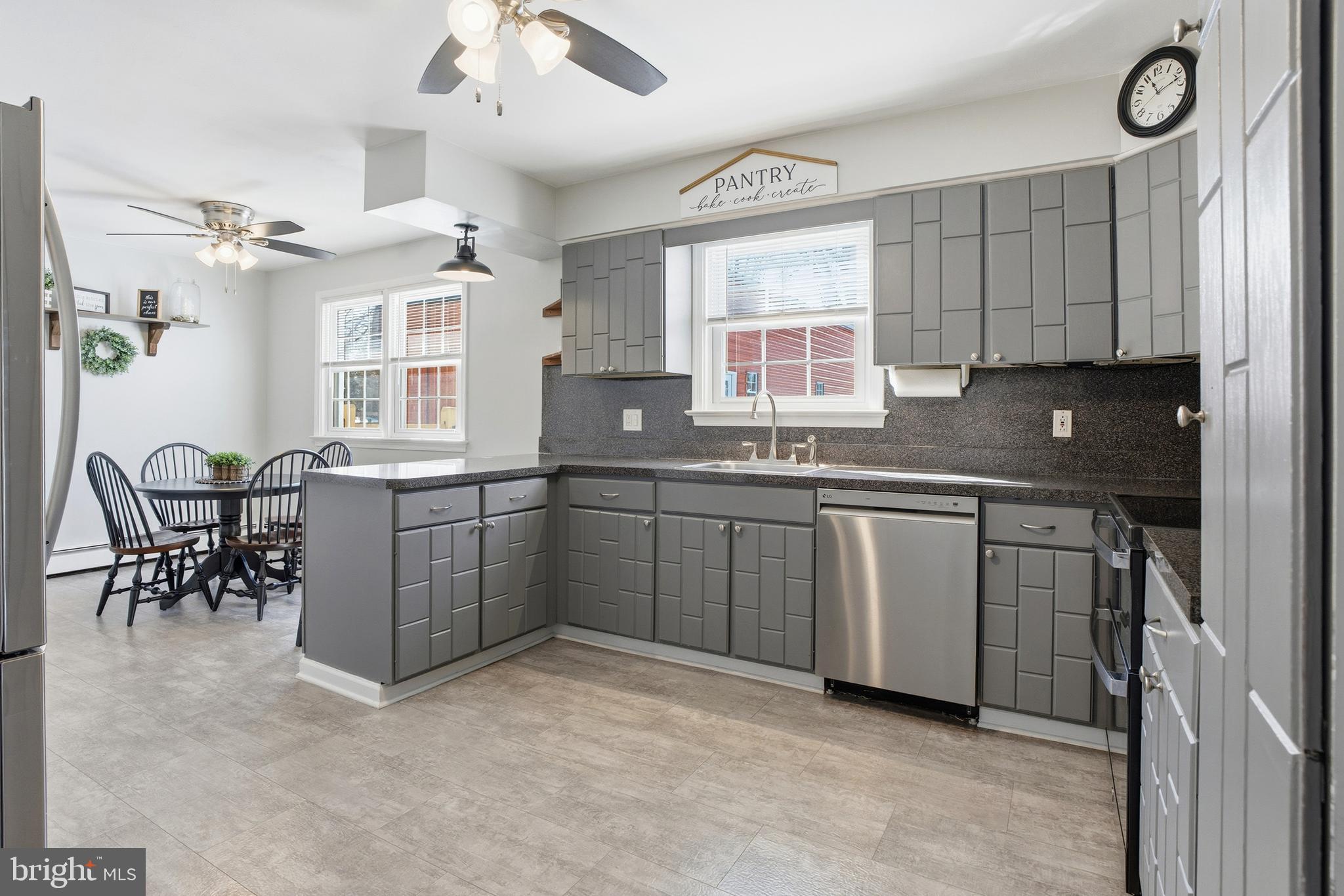 PEBBLE RIDGE FARMS - Residential