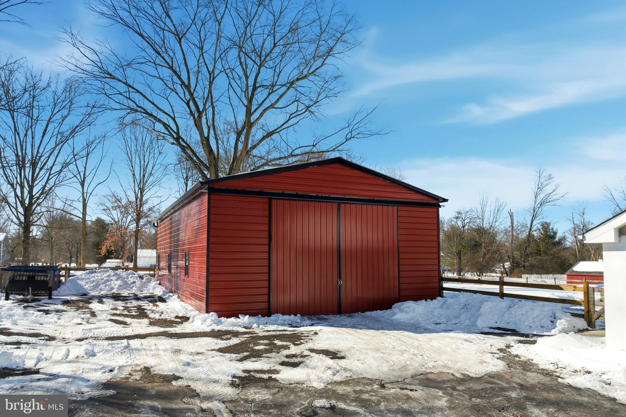 PEBBLE RIDGE FARMS - Residential
