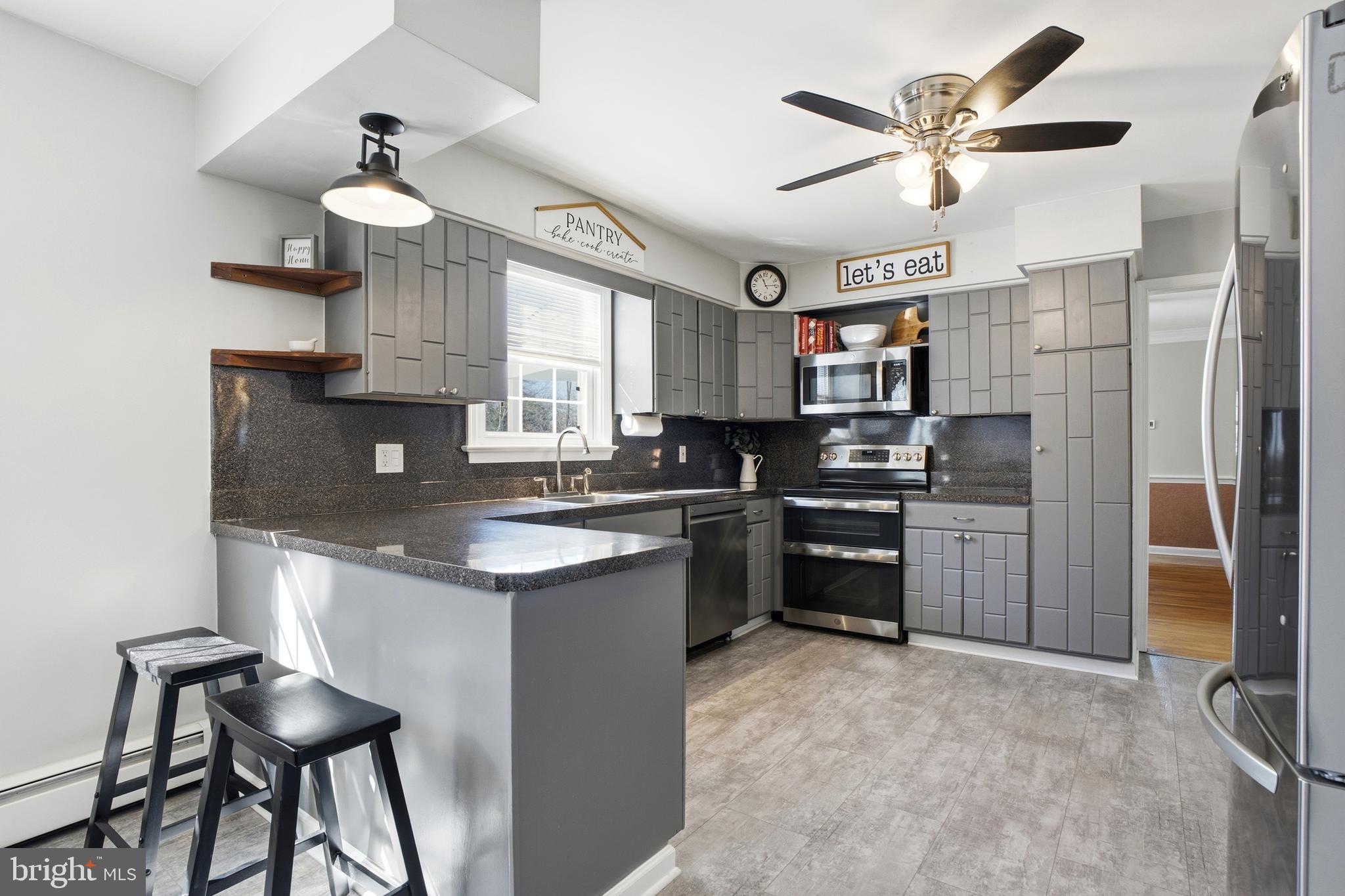 PEBBLE RIDGE FARMS - Residential