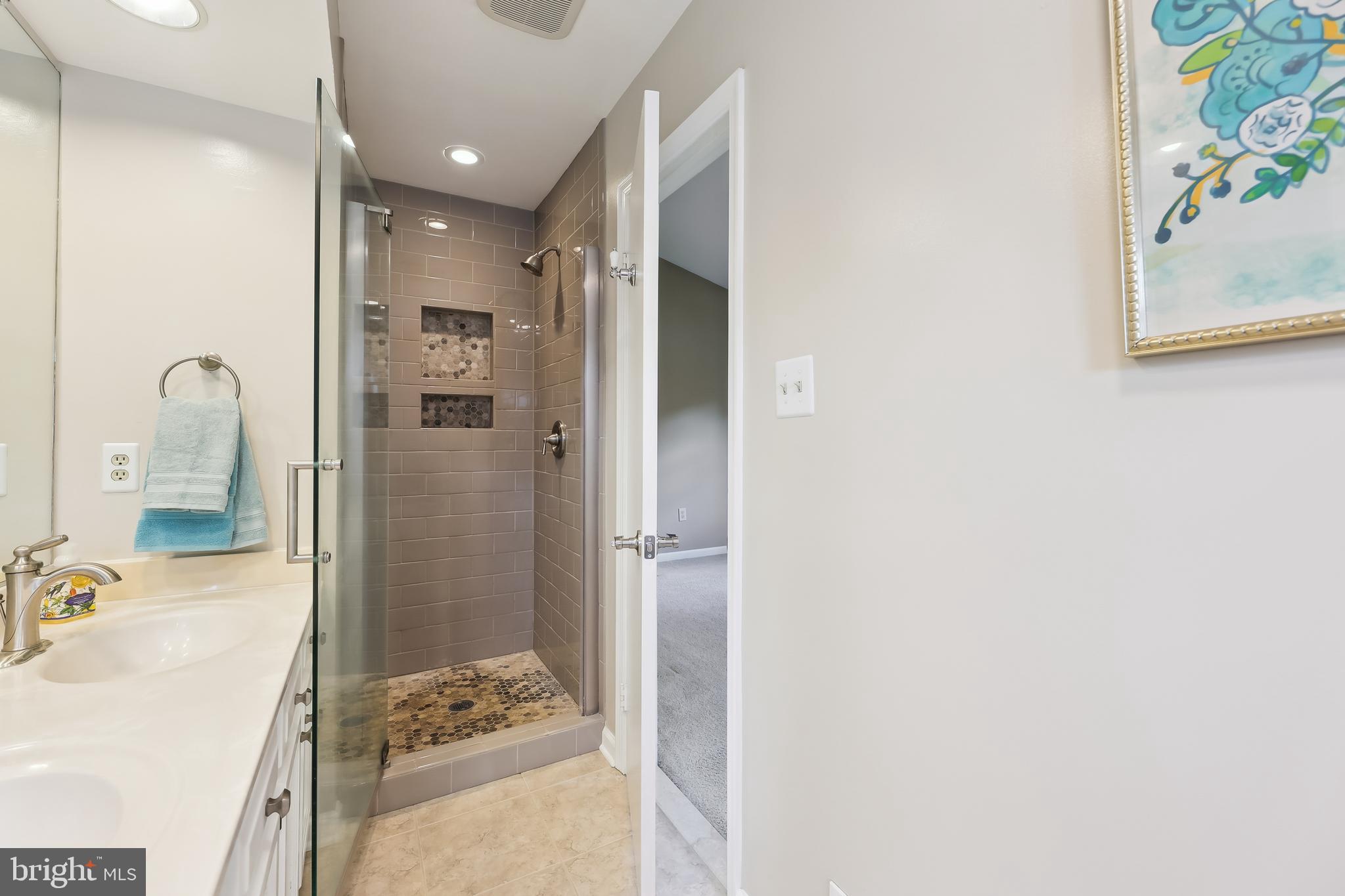 STRATFORD GLEN - Residential