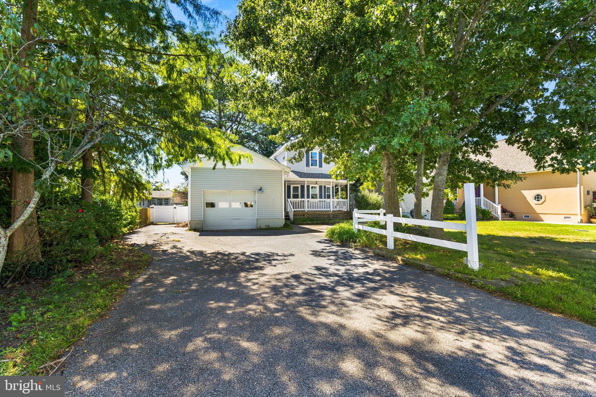 36764 W POND CIRCLE