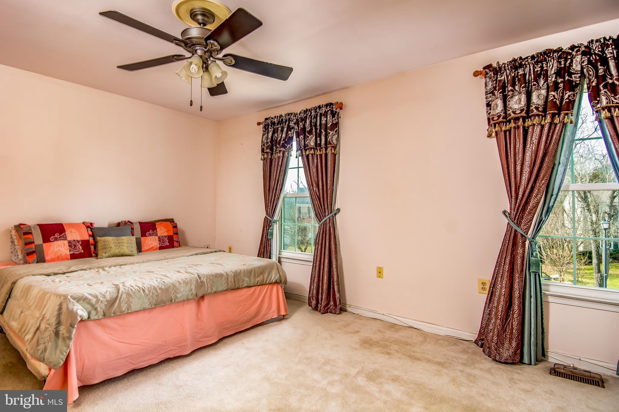 FAIR OAKS FARMS - Residential