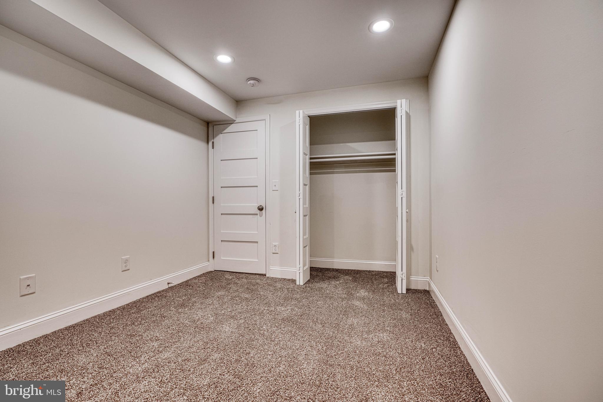 HAMPDEN HISTORIC DISTRICT - Residential