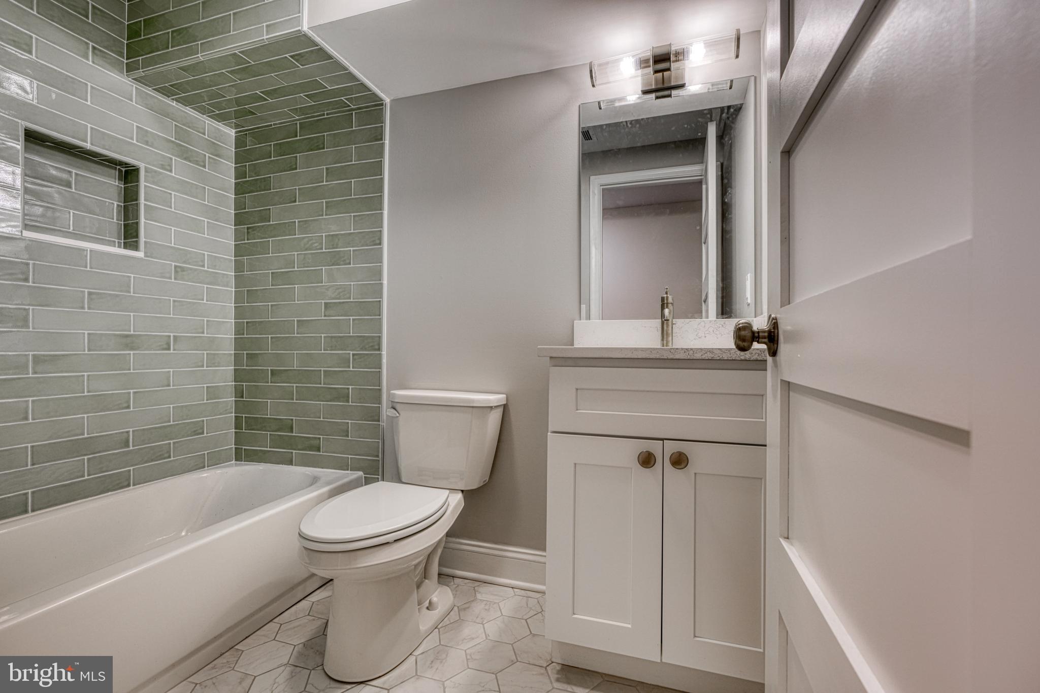 HAMPDEN HISTORIC DISTRICT - Residential