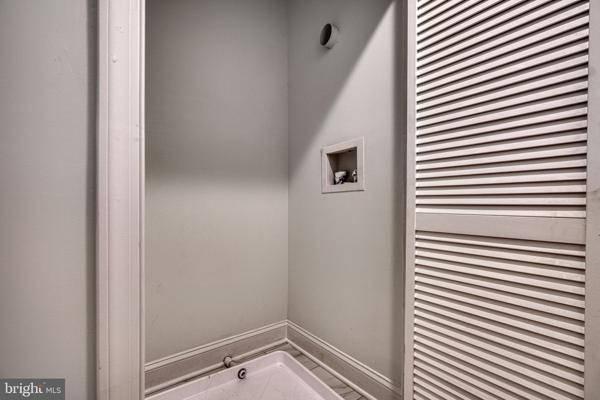 HAMPDEN HISTORIC DISTRICT - Residential