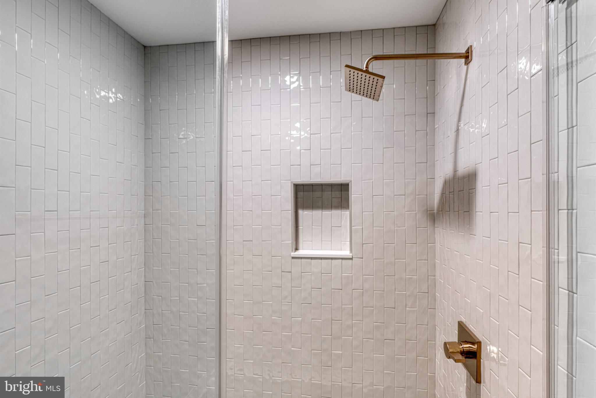 HAMPDEN HISTORIC DISTRICT - Residential