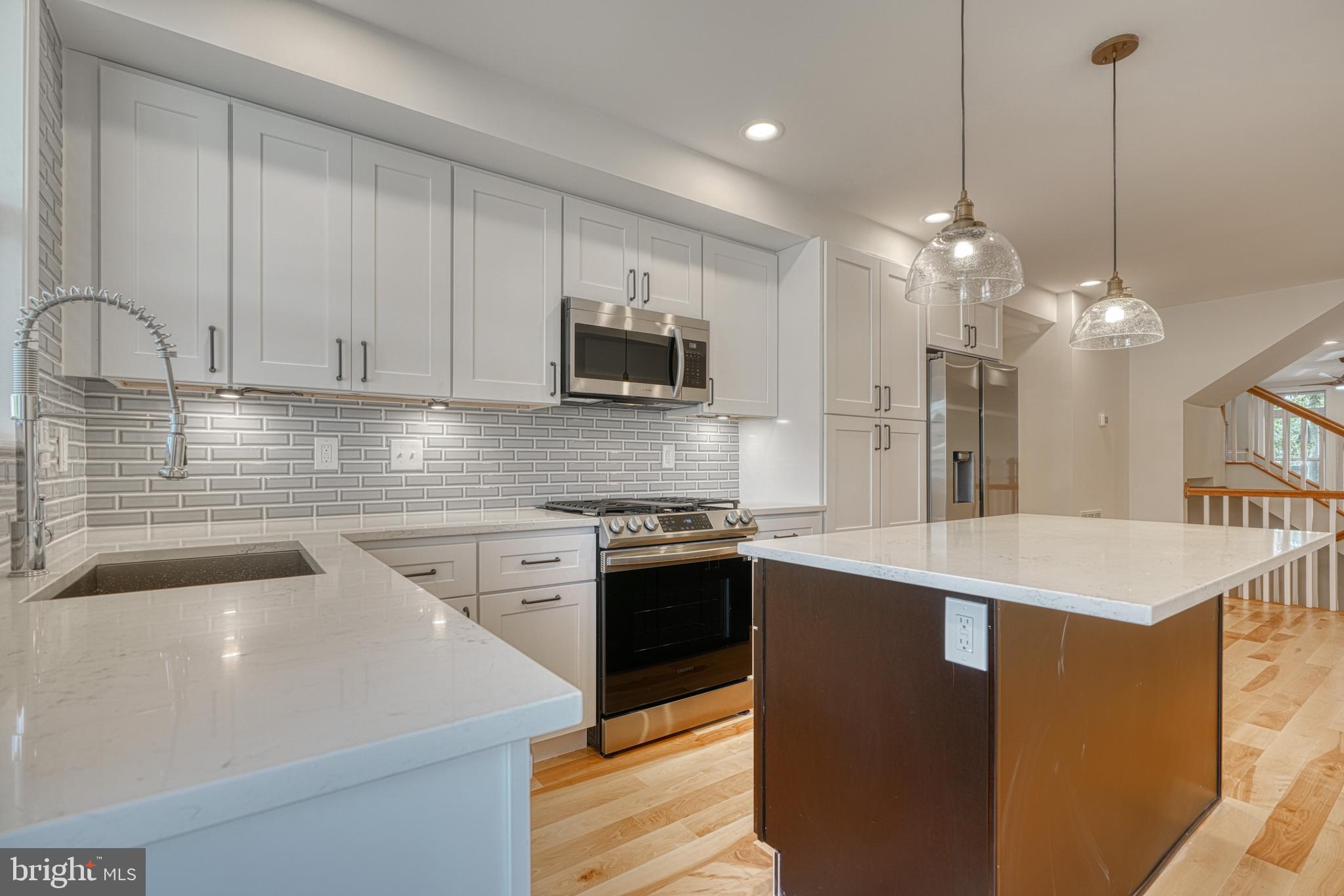 HAMPDEN HISTORIC DISTRICT - Residential