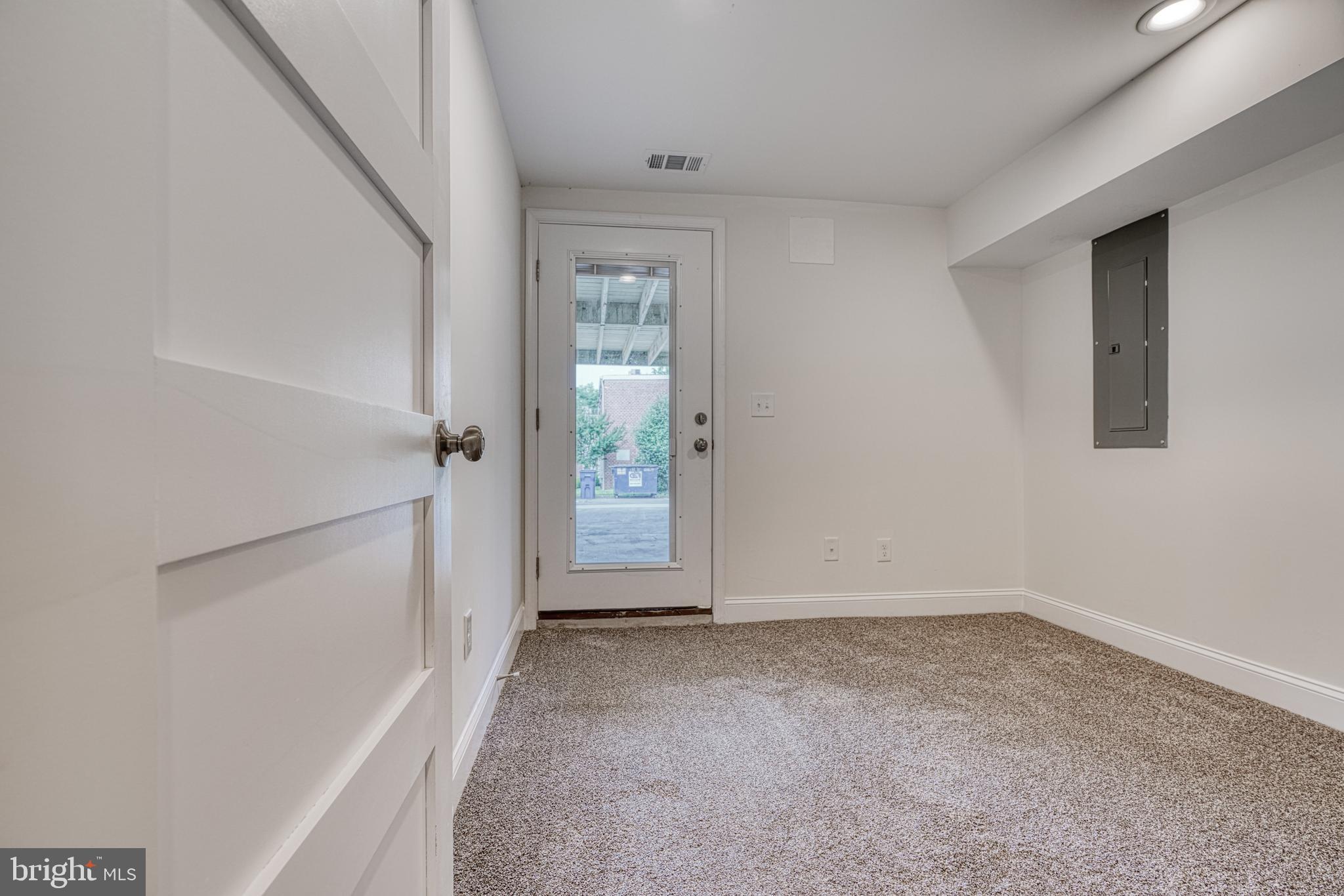 HAMPDEN HISTORIC DISTRICT - Residential