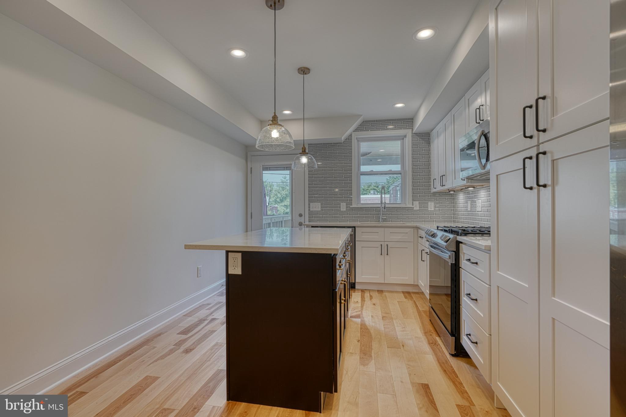 HAMPDEN HISTORIC DISTRICT - Residential