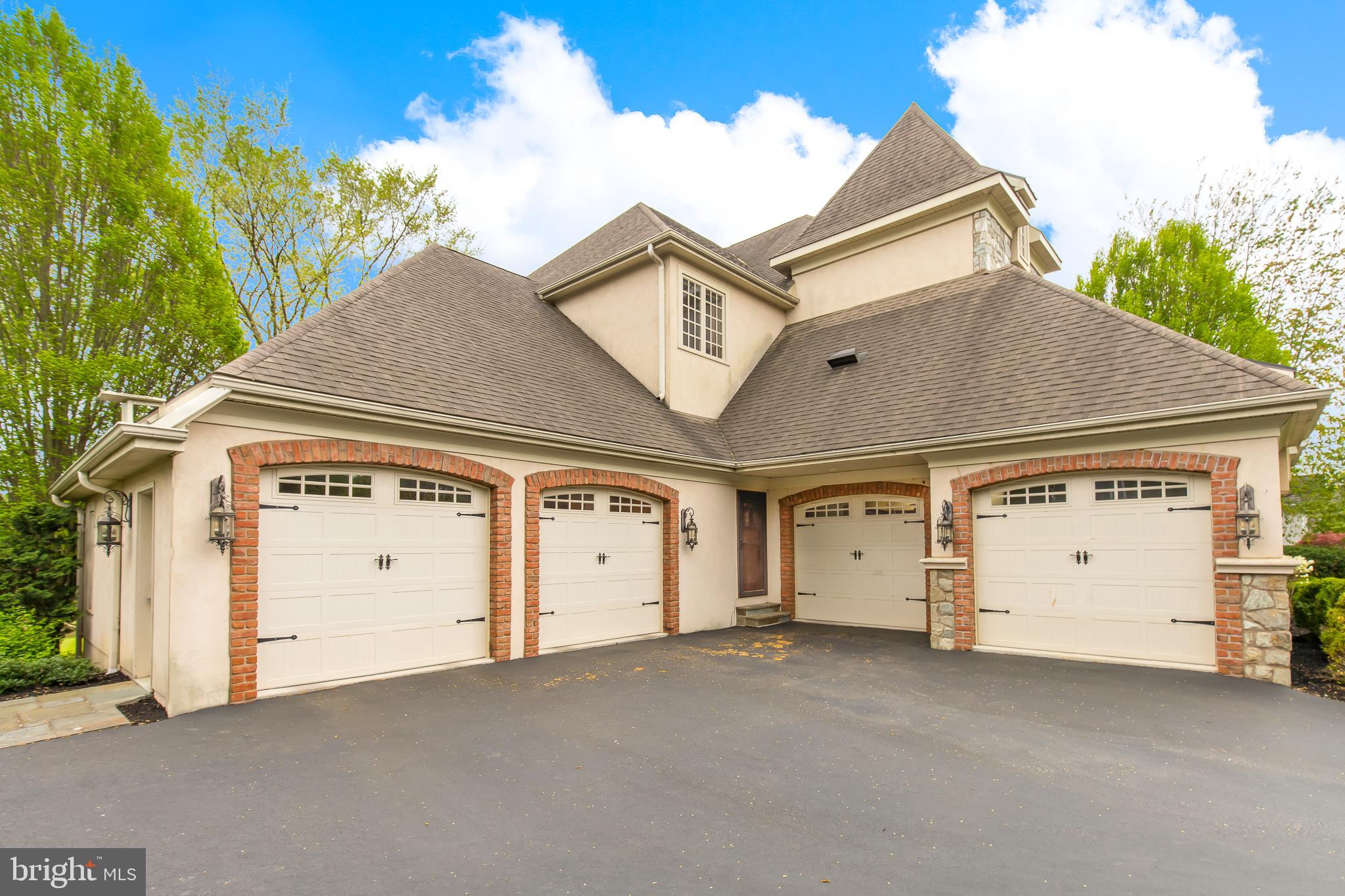 618 WILLOW GREEN